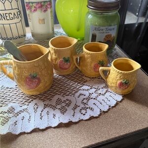 Set of vintage ceramic strawberry basket Measuring Cup Set